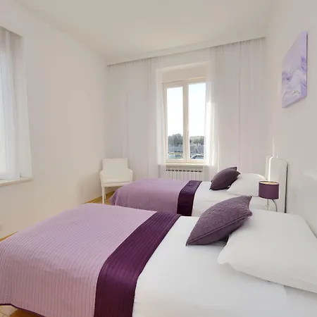 Eden Penthouse 아파트