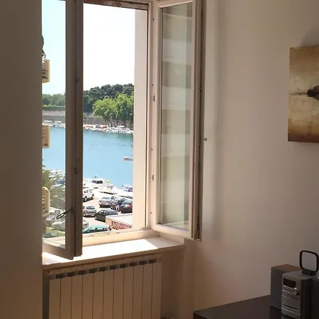 Eden Penthouse Апартаменты *