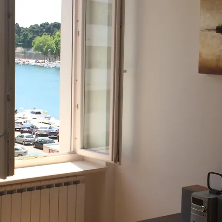 Eden Penthouse 扎达尔